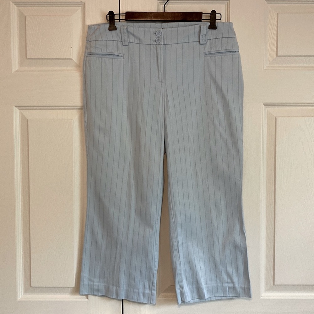 New York and Co baby blue pinstriped capri pants